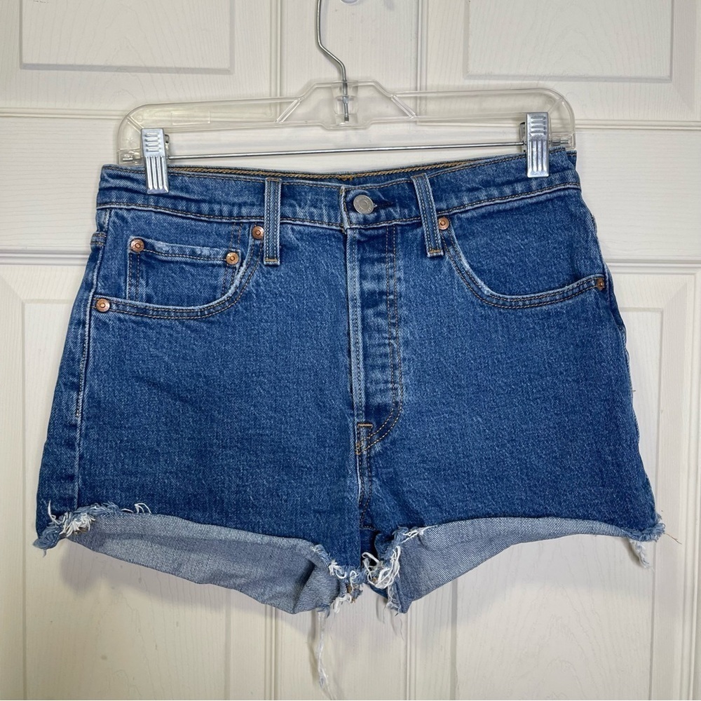 Levi’s Women’s Button Fly 501 Blue Shorts Sz 28